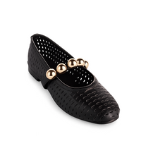 Laser-Cut ballerinas