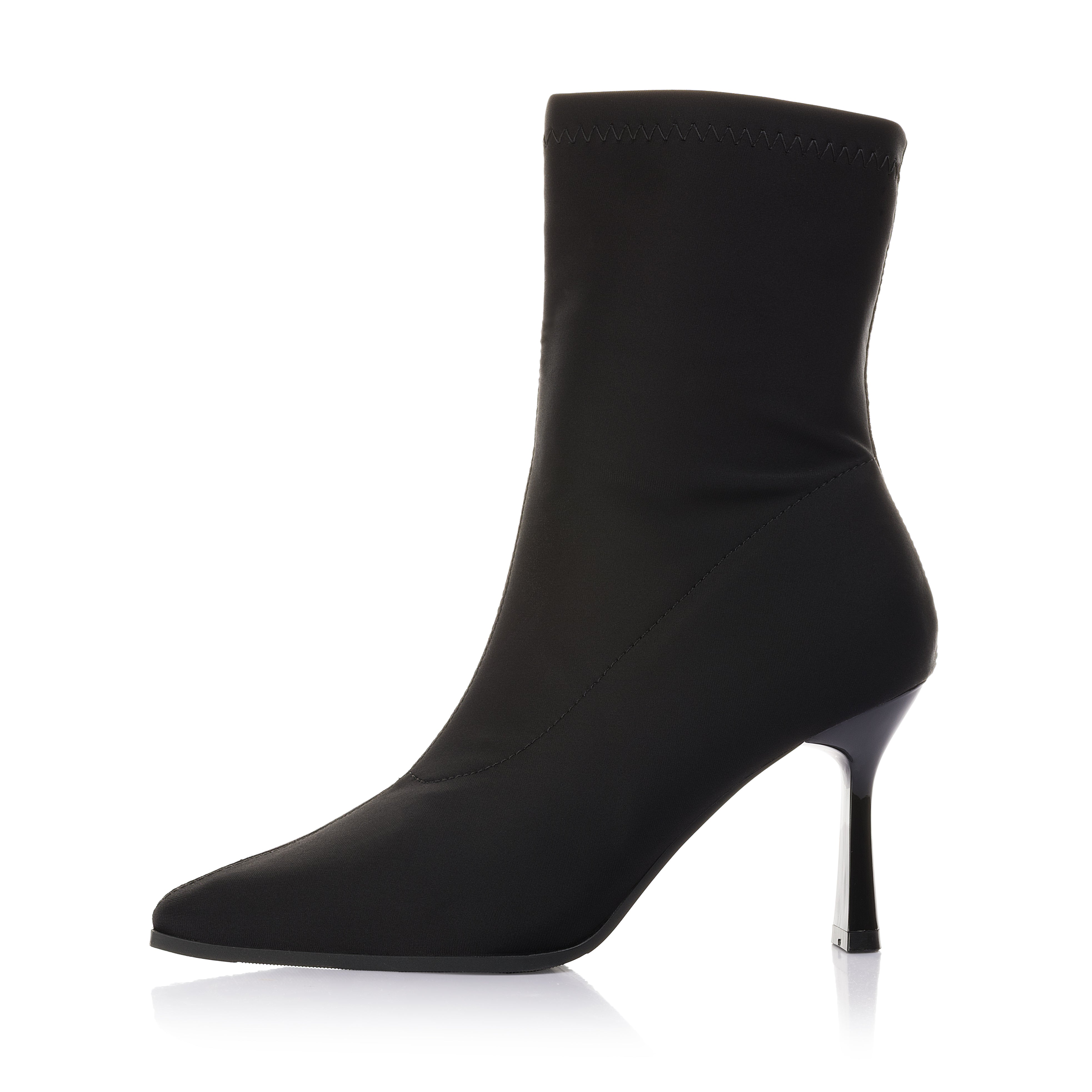Slim Pointed Boot